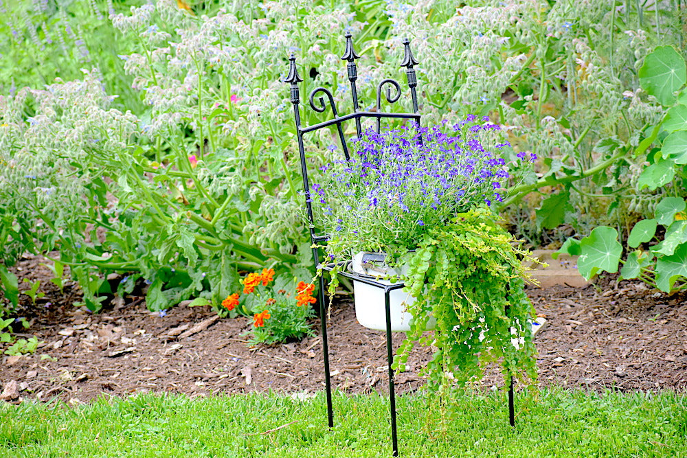 Chair Plant Holder for 10" Flower Pots Wrought Iron Garden Path PA