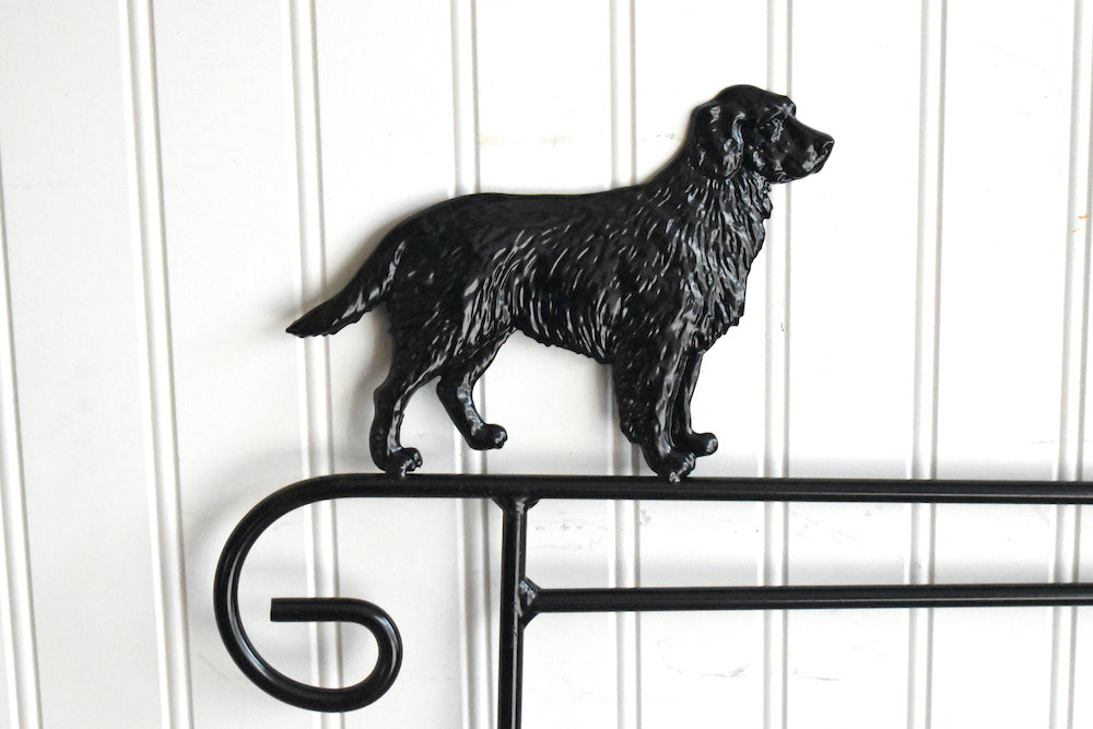 Small Garden Flag Holder With Golden Retriever Dog Cutout Design