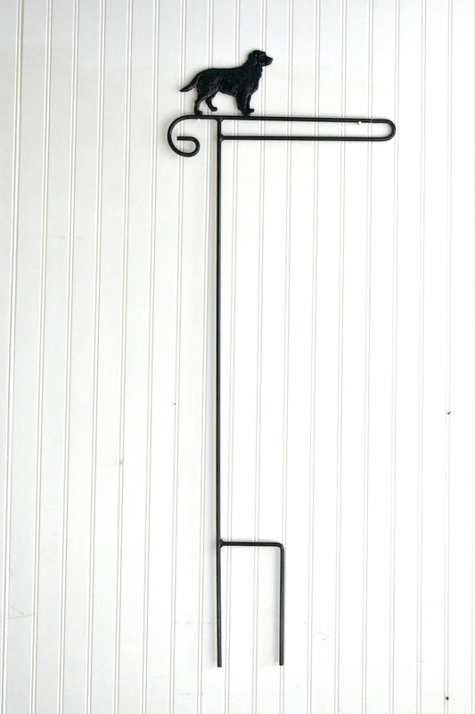 Small Garden Flag Holder With Golden Retriever Dog Cutout Design
