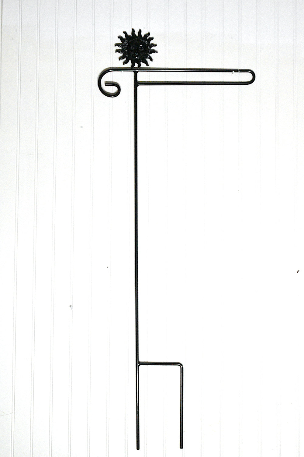 Small Garden Flag Holder With Sun Cutout Design