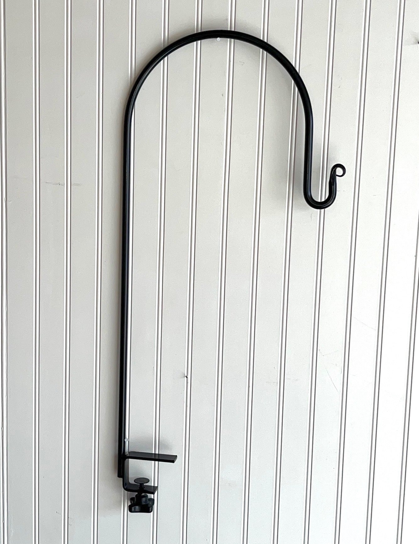 Deck Rail Hook with Thumb Screw on Clamp